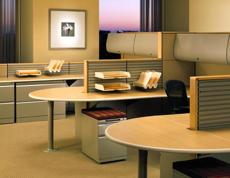 Open workstations at Argent Mortgage.