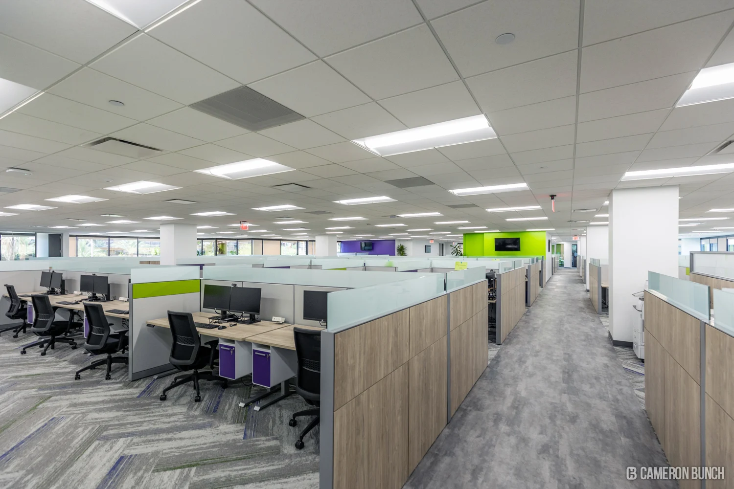 Open workstation floor at loanDepot Scottsdale.