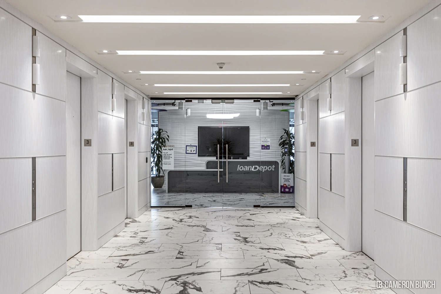 Bright entrance hallway at loanDepot Scottsdale.